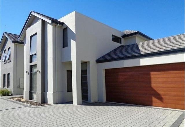 2/93 Kent Street, WA 6168