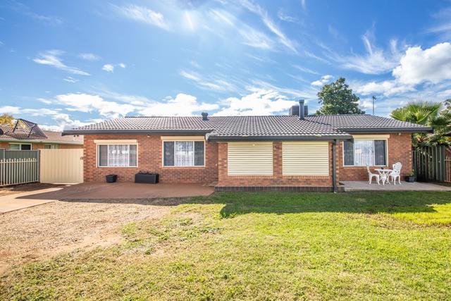 77 Windsor Parade, NSW 2830