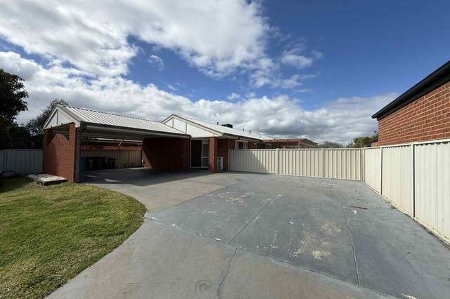 5 Streeton  Drive, VIC 3630