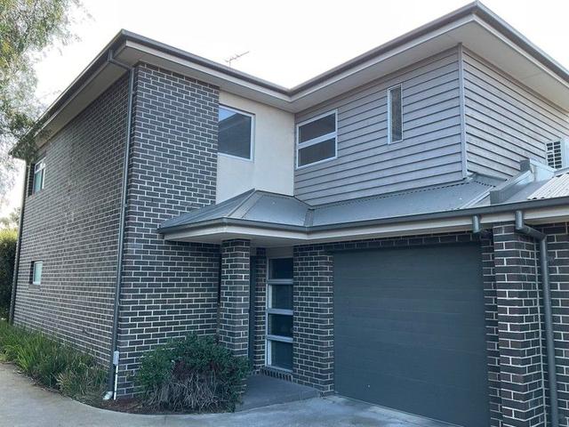 2/5 Grieves  Street, VIC 3015