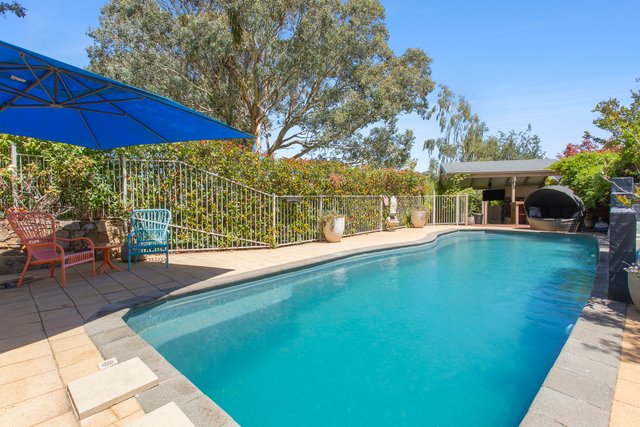 43 Halloran Drive, NSW 2619