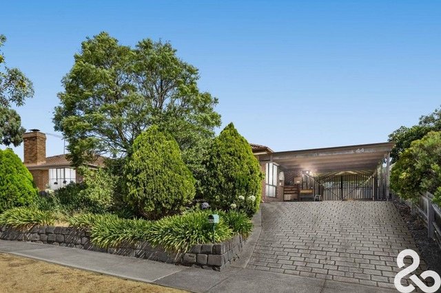 44 McLaughlin Crescent, VIC 3082