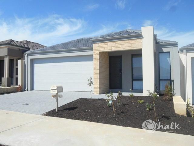 4 Vamoose Way, WA 6210