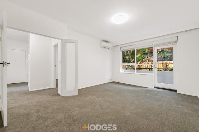2/69 Spray Street, VIC 3184