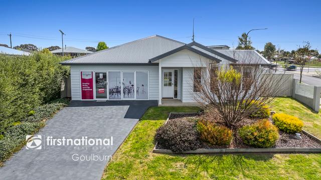 2 Quiberon Way, NSW 2580