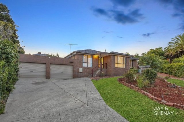 4 Barker Court, VIC 3802