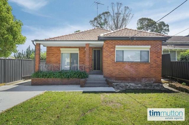 18 Birdwood Rd, NSW 2198