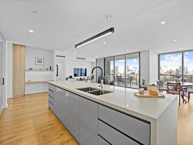 1002/35 Bronte Street, WA 6004