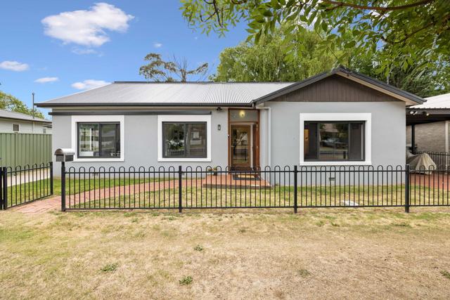 11 Tumut Street, NSW 2630