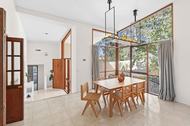 2 Claxton Crescent, ACT 2602