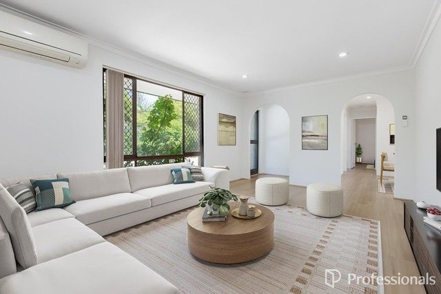 6A Tricourt Grove, WA 6148