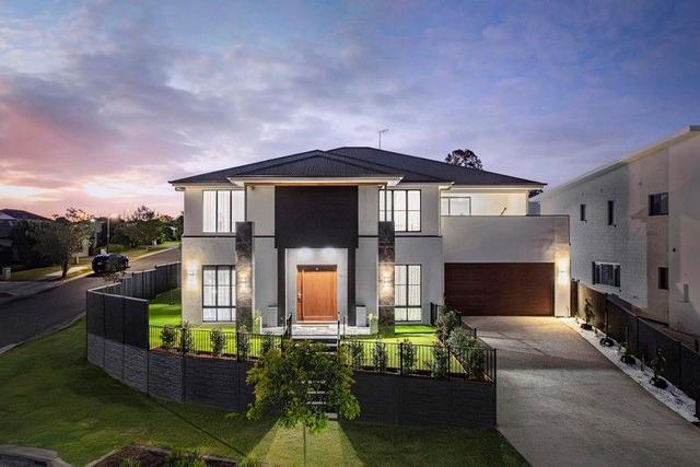 2 Kameruka Street, QLD 4035