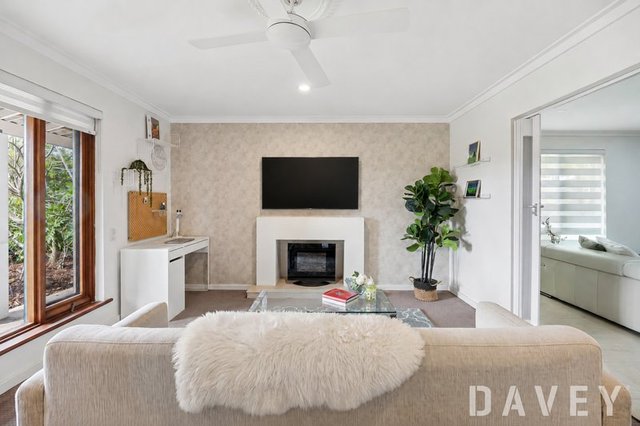 23 Bracadale Avenue, WA 6023