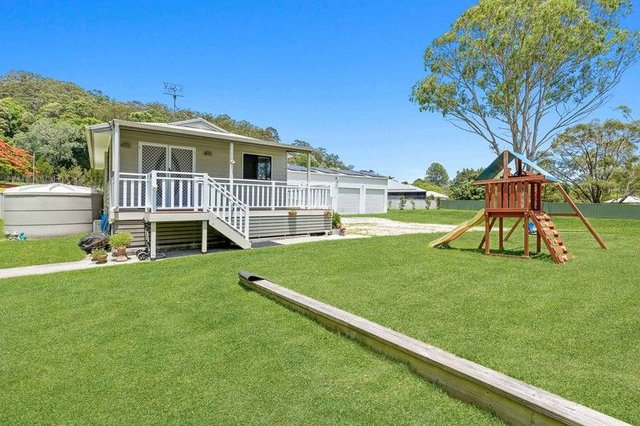 8 Jalinda Court, QLD 4223