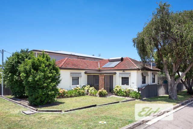 33 Henley Street, NSW 2305