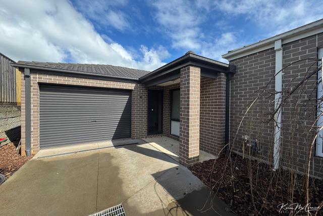4/14 Lampard Road, VIC 3818