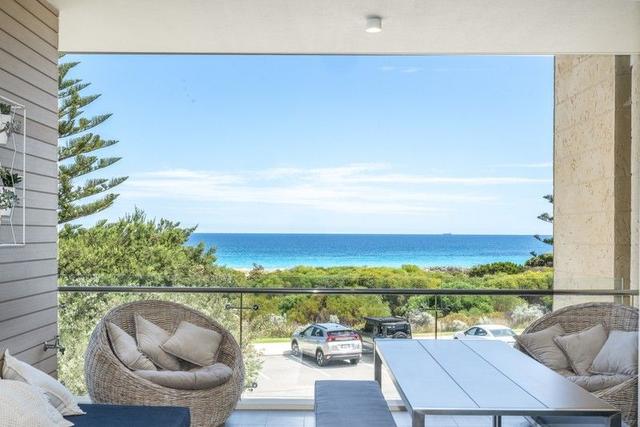 16/11 Leighton Beach Boulevard, WA 6159