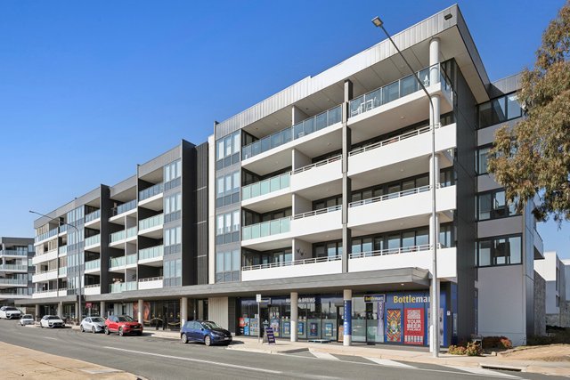 1/2 Henshall Way, ACT 2614
