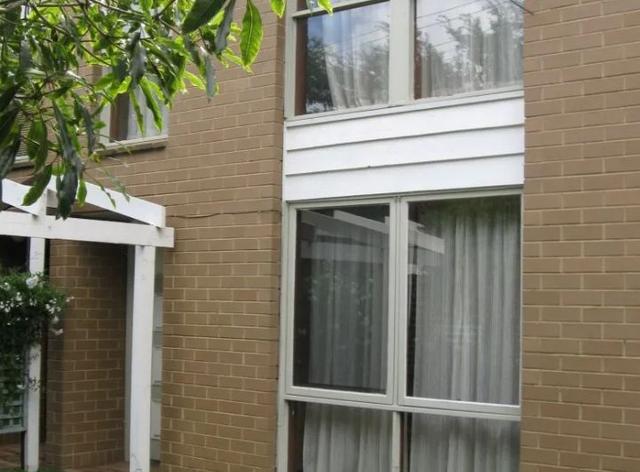 2/2 Bass Street, VIC 3128