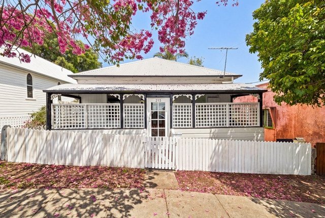 213 Latrobe Terrace, QLD 4064