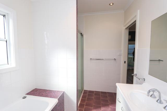 168 Hoskins Street, NSW 2666