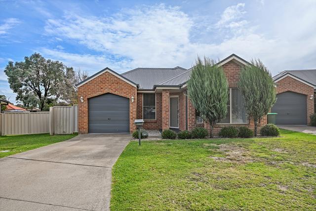 8 Begonia Place, NSW 2800
