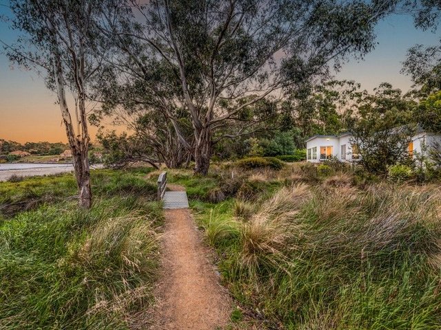 15 Derwent Avenue, TAS 7054