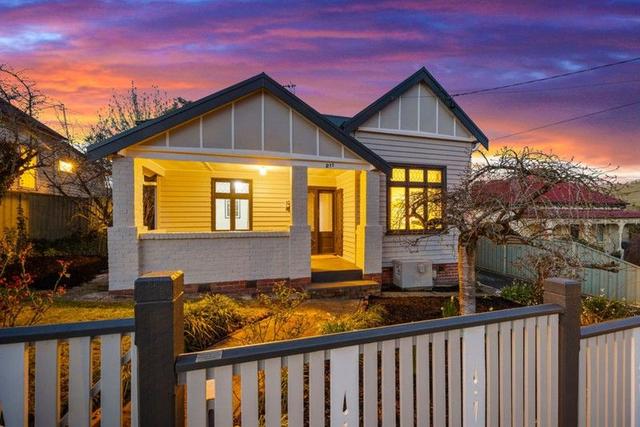 211 Chisholm Street, VIC 3350