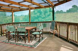 Outdoor deck