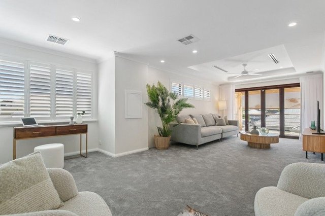 6 Lawler Street, WA 6151