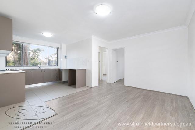 4/5 Chapman Street, NSW 2135