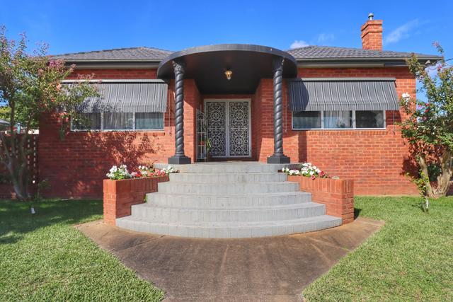 65 Lachlan Street, NSW 2794