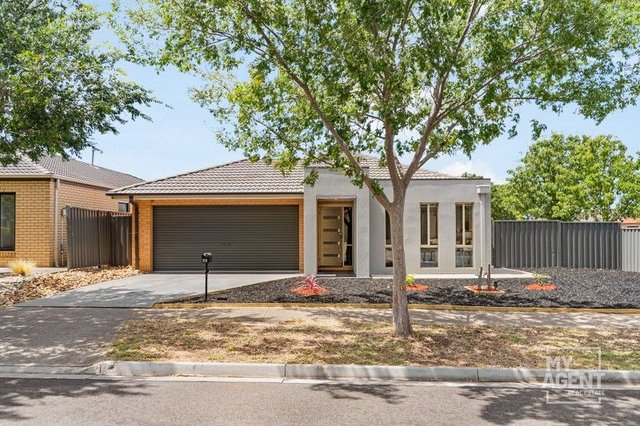 35 Kinglake Drive, VIC 3024