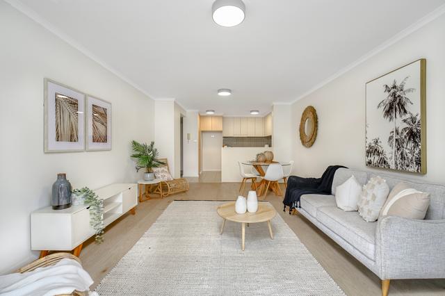122/80 John Whiteway Drive, NSW 2250