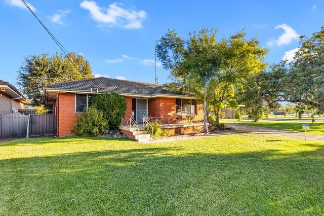 22 Kennedy Drive, NSW 2750