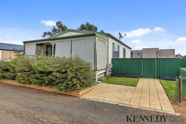 Cabin 323/18 Tocumwal Road, NSW 2647