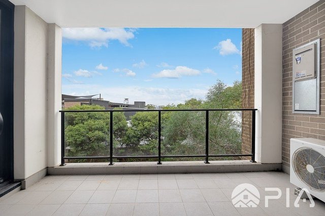 G27/351f  Hume Highway, NSW 2200