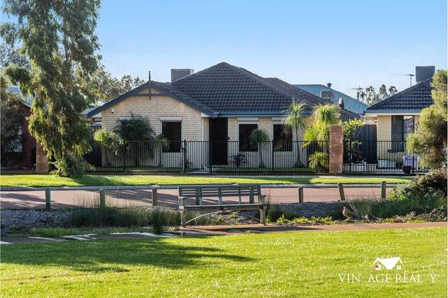 21 Peppies Crescent, WA 6122