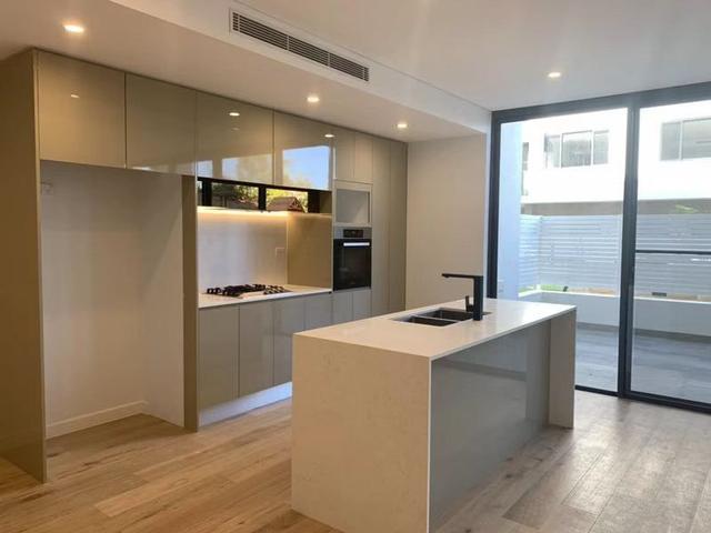 G02b/21 Glen Street, NSW 2122