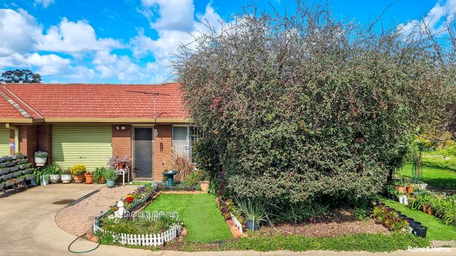 1/61 Blackett Avenue, NSW 2594
