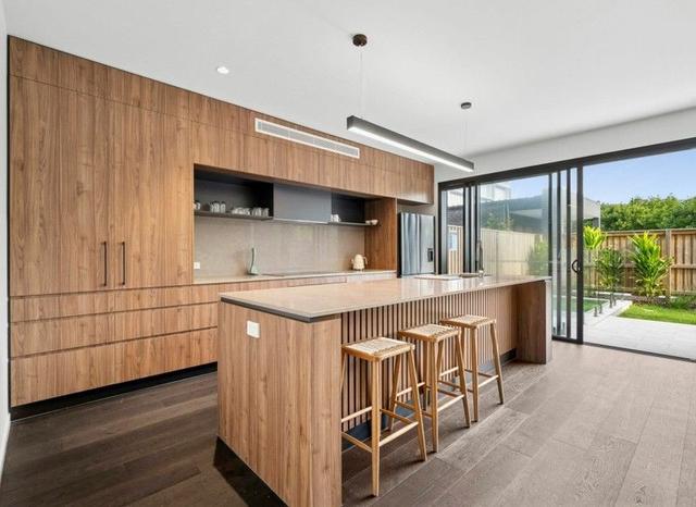 2/270 Ocean Drive, QLD 4564