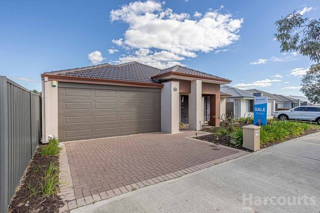 102 Raeside Drive, WA 6065