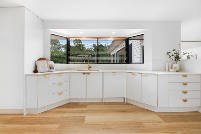 15 Umpara Crescent, QLD 4213