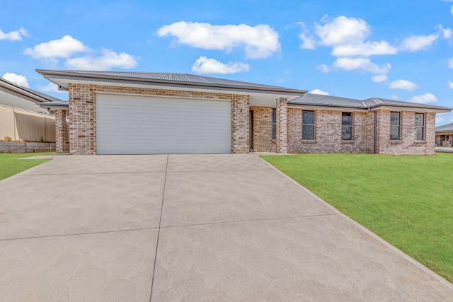 2 Darvall Drive, NSW 2795