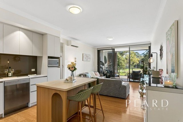 25/2 Burvill Drive, WA 6014