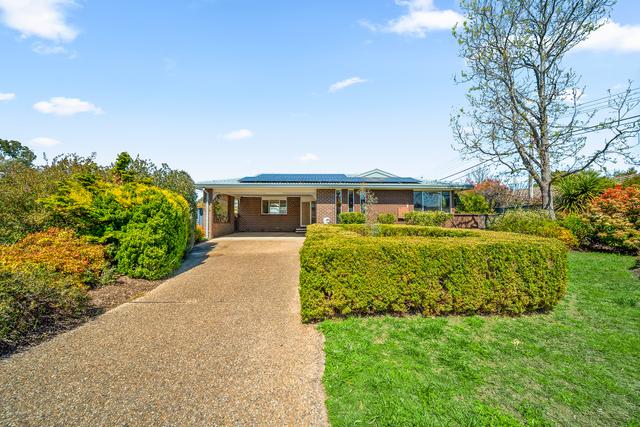 16 Jeffcott Place, ACT 2615