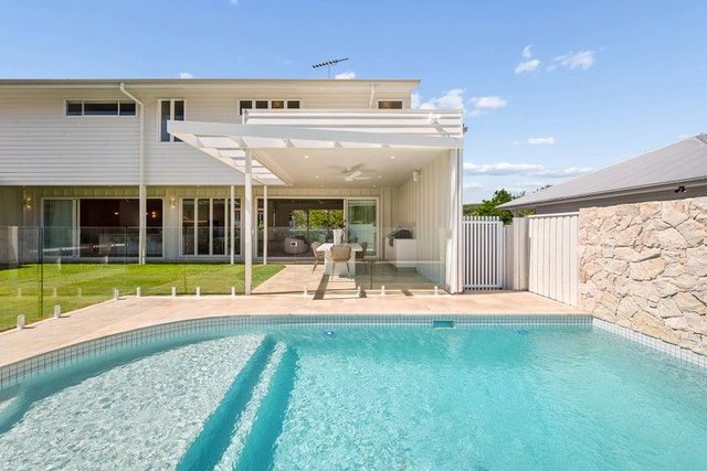 135 Fingal Street, QLD 4121