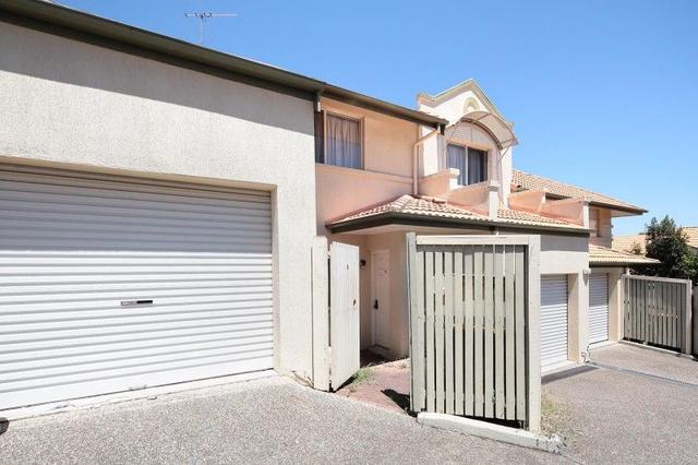 8/20 Dean Street, QLD 4066