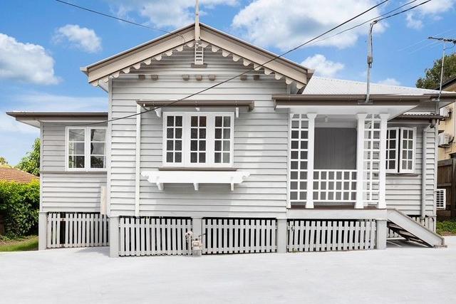 17 Hawken Drive, QLD 4067