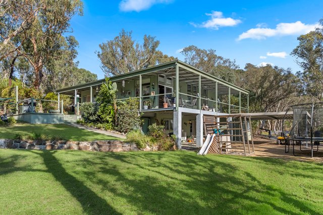 8 Loder Street, NSW 2580